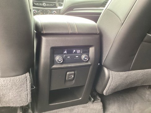Used 2019 Chevrolet Traverse LT image 27