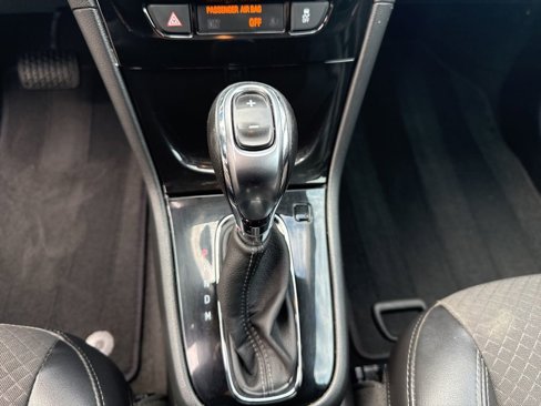 Used 2021 Buick Encore Preferred w/ Safety Package image 7