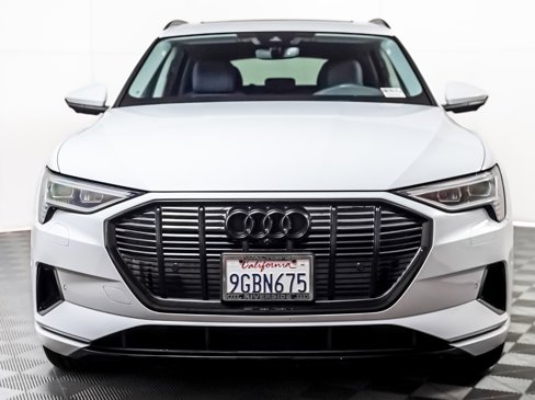 Used 2023 Audi e-tron Premium w/ Convenience Plus Package image 9