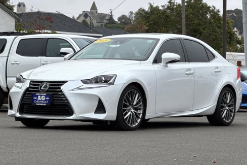 Used 2018 Lexus IS 300 F Sport image 9