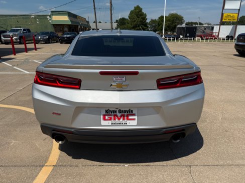 Used 2018 Chevrolet Camaro LT w/ RS Package image 4