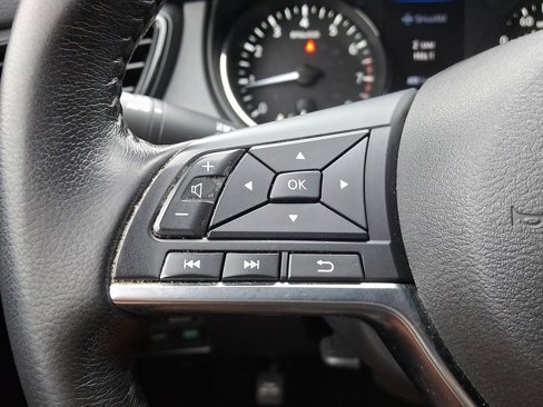 Used 2019 Nissan Rogue SV image 21