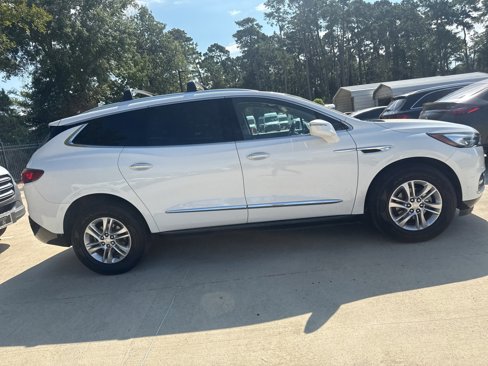 Used 2018 Buick Enclave Essence w/ LPO, Hit The Road Package image 3