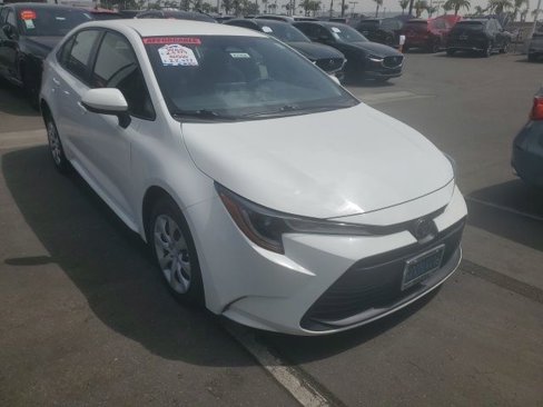 Used 2024 Toyota Corolla LE image 3