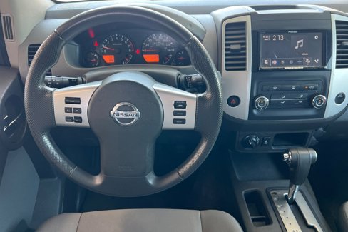 Used 2015 Nissan Xterra S image 11