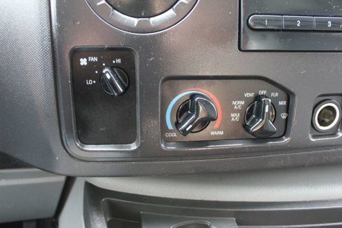 Used 2010 Ford E-350 and Econoline 350 Super Duty image 18