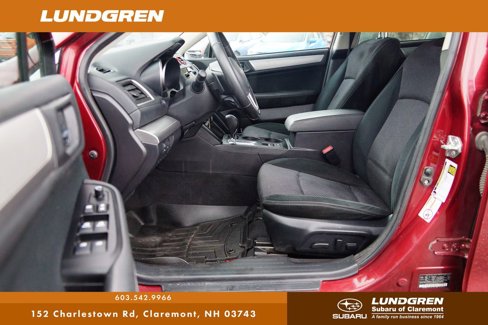 Used 2017 Subaru Outback 2.5i Premium image 11