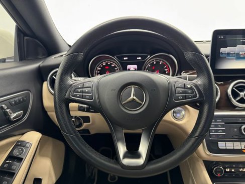 Used 2017 Mercedes-Benz CLA 250 image 24