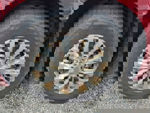 Used 2017 Chrysler Pacifica Touring w/ Tire & Wheel Group image 4