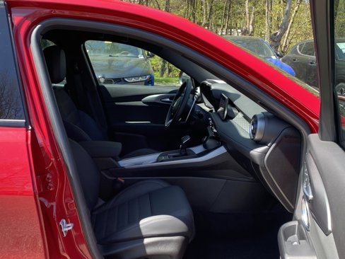 Used 2024 Alfa Romeo Tonale Veloce image 38