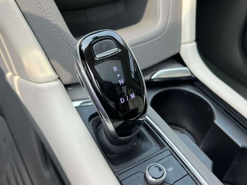 Certified 2022 Cadillac XT5 Premium Luxury image 19