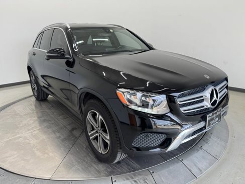 Used 2019 Mercedes-Benz GLC 300 image 1