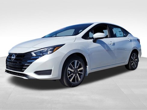 New 2025 Nissan Versa SV w/ Trunk Package image 2
