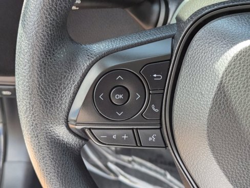 Used 2023 Toyota Corolla LE image 22