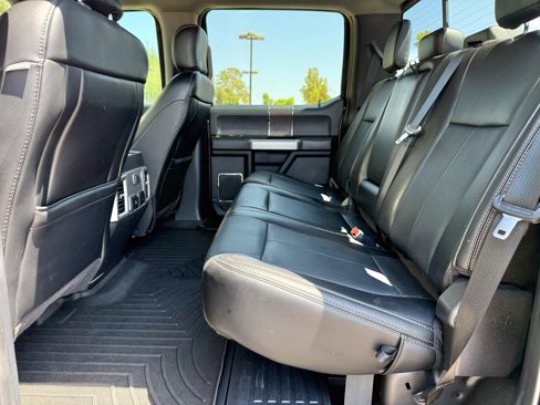 Used 2020 Ford F250 Lariat w/ Chrome Package image 22