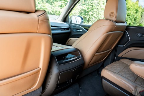 Used 2022 Cadillac Escalade ESV Premium Luxury image 44