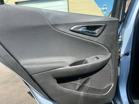 Used 2017 Chevrolet Malibu LT image 25