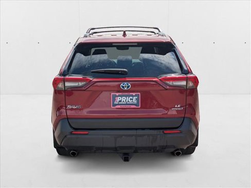 Used 2023 Toyota RAV4 LE image 6