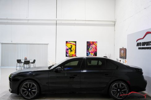 Used 2024 BMW 740i image 13