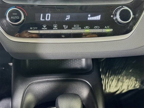 Certified 2022 Toyota Corolla LE image 16