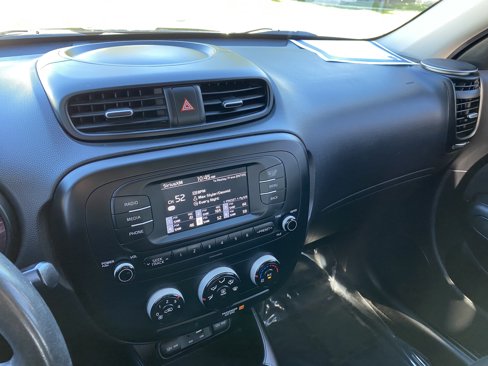 Used 2017 Kia Soul image 13