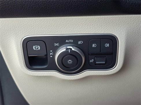 Certified 2022 Mercedes-Benz GLB 250 image 21