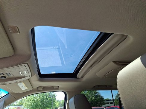 Used 2018 Chevrolet Tahoe LT image 16