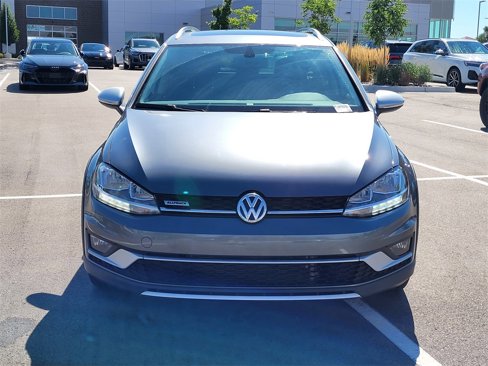 Used 2018 Volkswagen Golf Alltrack S image 8