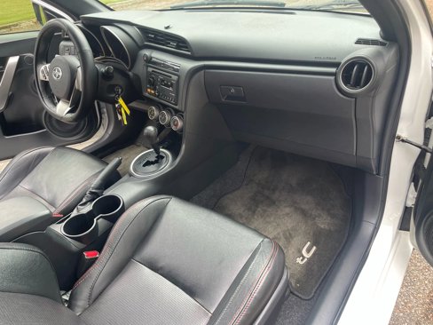 Used 2013 Scion tC image 14