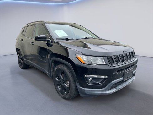 Used 2020 Jeep Compass Latitude image 1