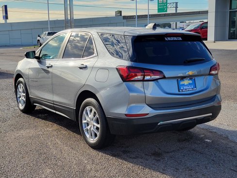 Used 2023 Chevrolet Equinox LT image 3