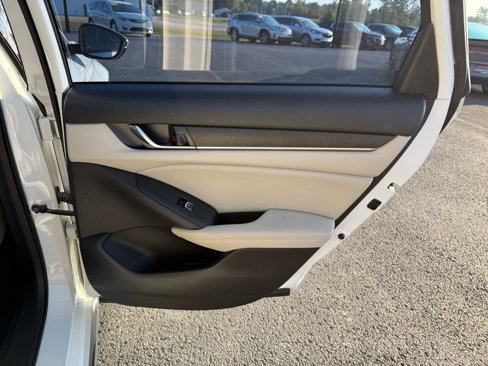 Used 2018 Honda Accord EX-L image 17