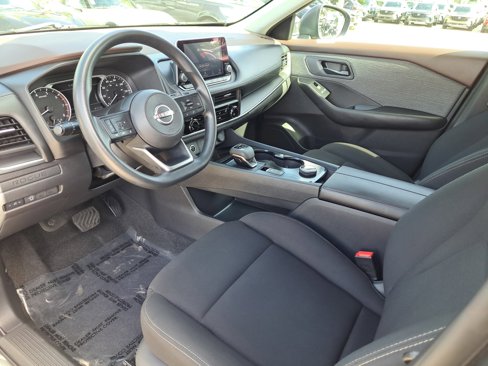 Used 2023 Nissan Rogue S image 10