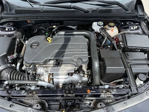 Used 2023 Chevrolet Malibu LT image 32