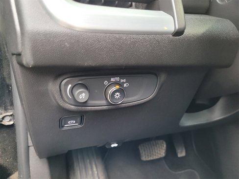 Used 2022 GMC Terrain SLE w/ Driver Convenience Package image 21