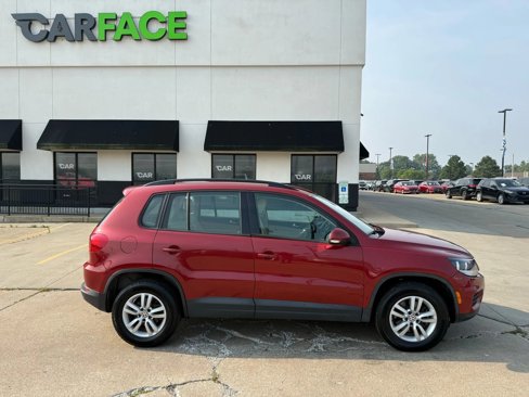 Used 2016 Volkswagen Tiguan S image 17