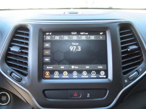 Used 2022 Jeep Cherokee Trailhawk w/ Premium Leather Package image 23