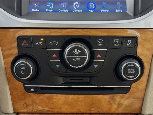 Used 2013 Chrysler 300 C image 15