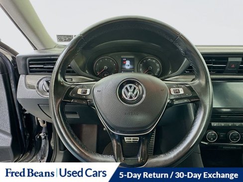 Used 2020 Volkswagen Passat 2.0T R-Line image 13