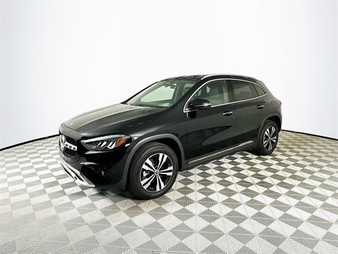 Certified 2025 Mercedes-Benz GLA 250 image 3
