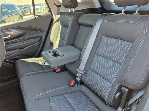 Used 2024 GMC Terrain SLE w/ Driver Convenience Package image 24