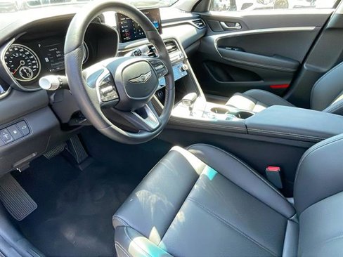 Used 2025 Genesis G70 2.5T image 14