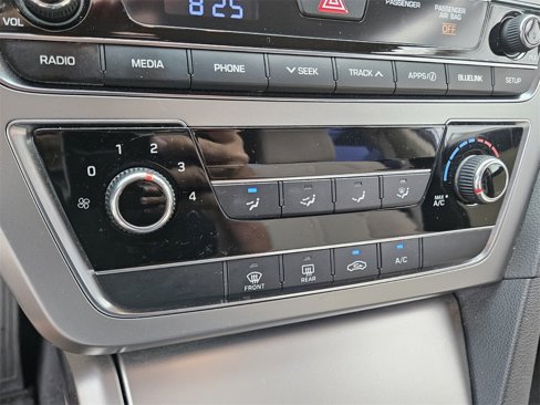 Used 2016 Hyundai Sonata SE image 29