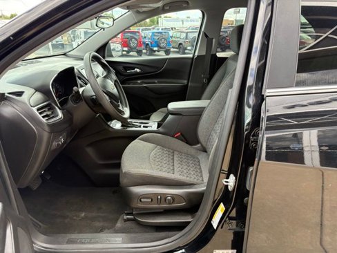 Used 2023 Chevrolet Equinox LT image 12