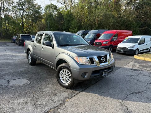 Used 2016 Nissan Frontier SV image 1