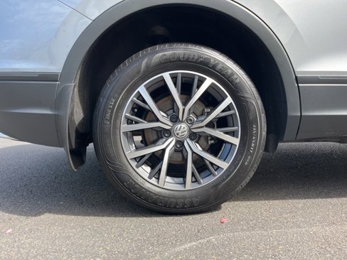 Certified 2021 Volkswagen Tiguan S image 5