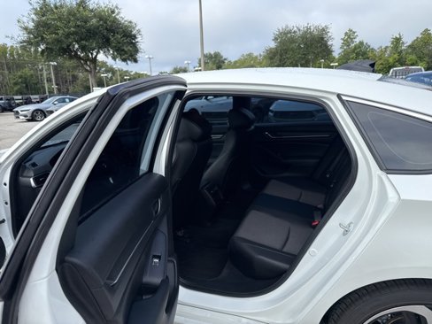 Used 2021 Honda Accord Sport image 13