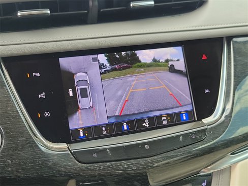 Used 2021 Cadillac XT6 Premium Luxury image 28
