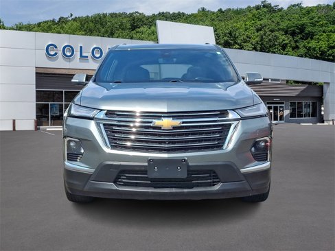 Used 2022 Chevrolet Traverse LT w/ LT Premium Package image 2