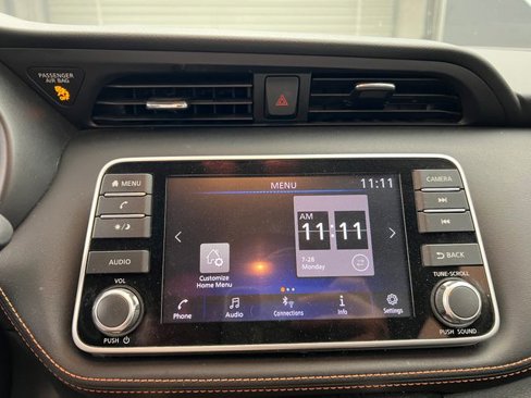 Used 2020 Nissan Kicks SR image 31